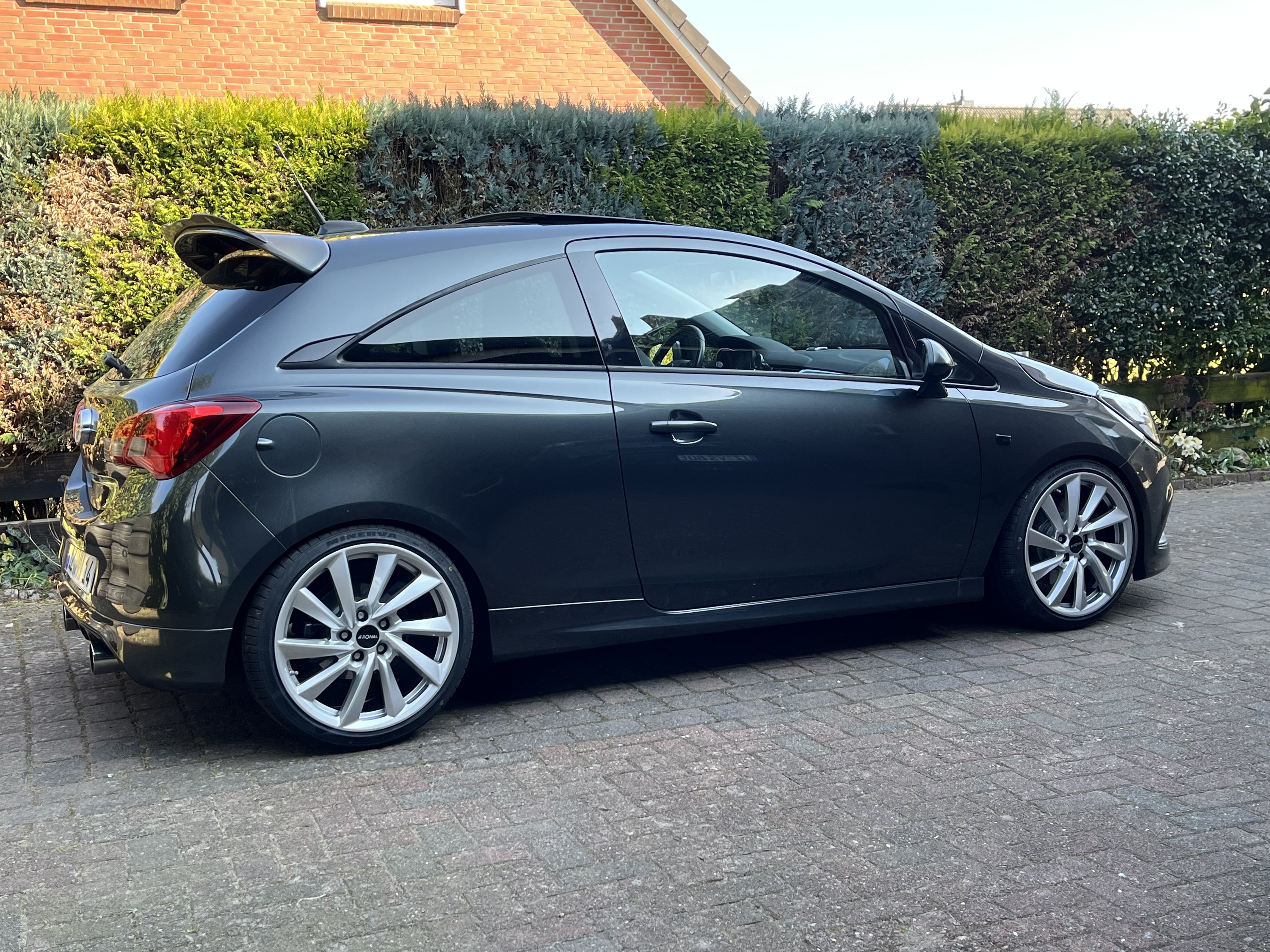 Corsa E OPC RONAL 8,5x18 225 35 18